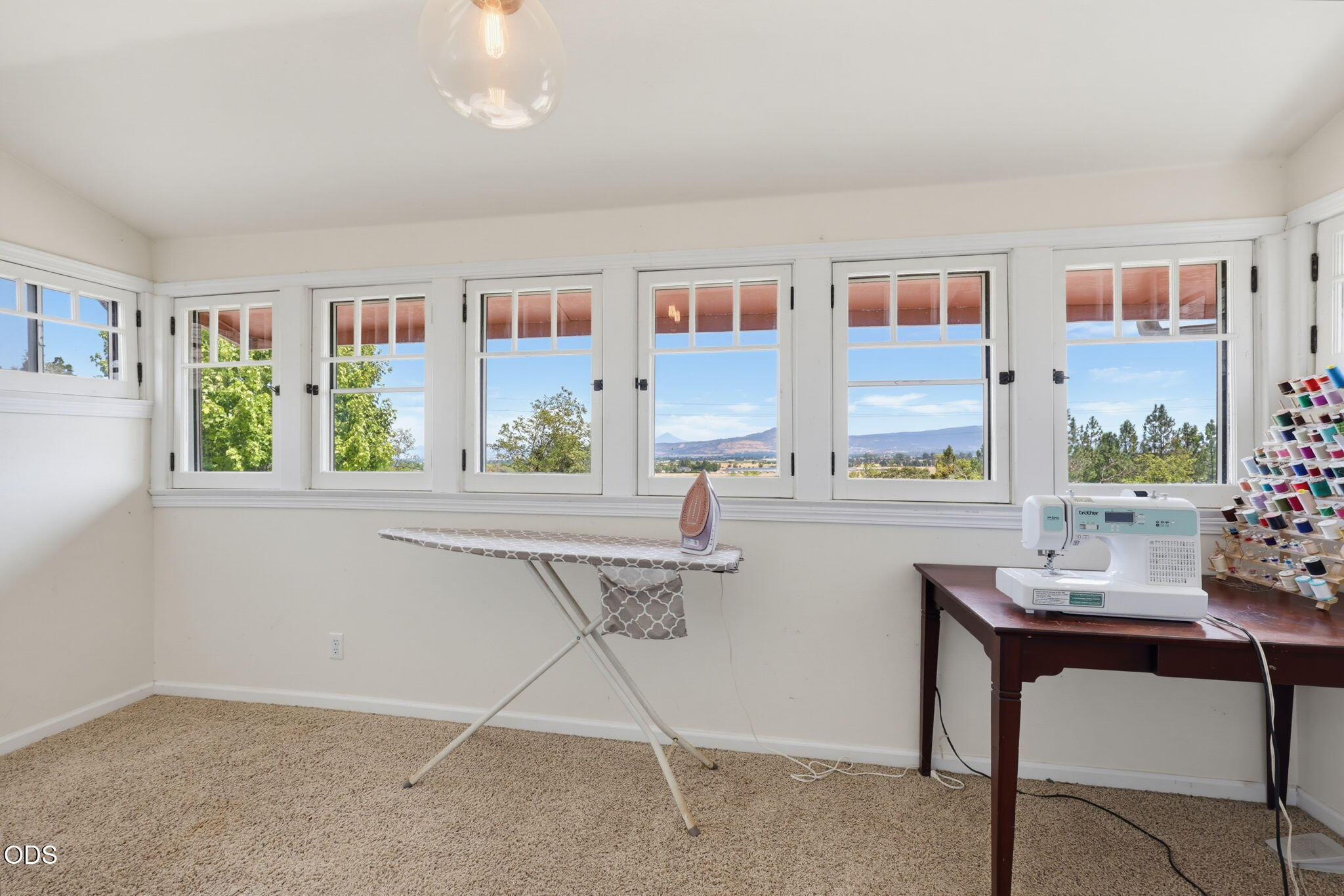 2657 Old Stage Road Central Point, OR 97502 - Photo 35 of 53 Gallery Image 35