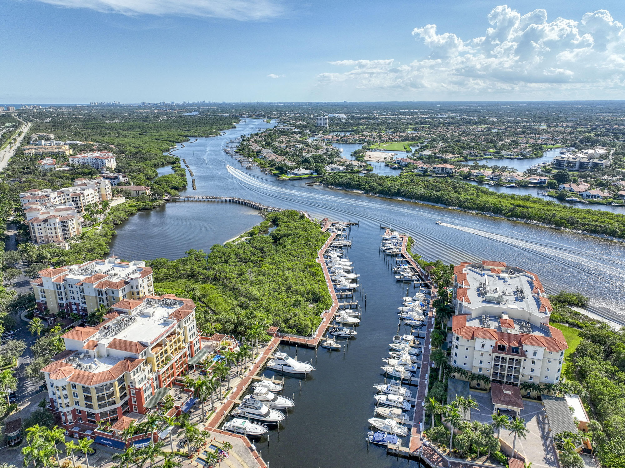 348 Highway 1 Jupiter, FL 33477 - Photo 16 of 28 Jupiter Yacht Club
