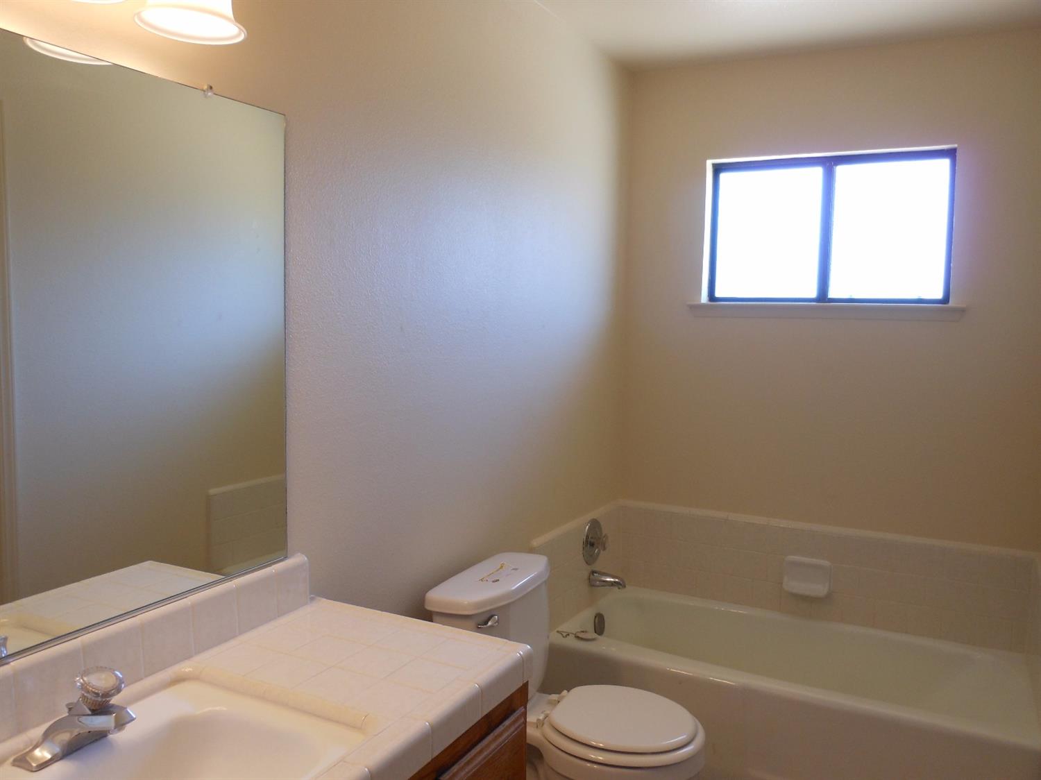 33306 Vetoll Road, Unit 2 Coarsegold, CA 93614 - Photo 16 of 53 Gallery Image 16
