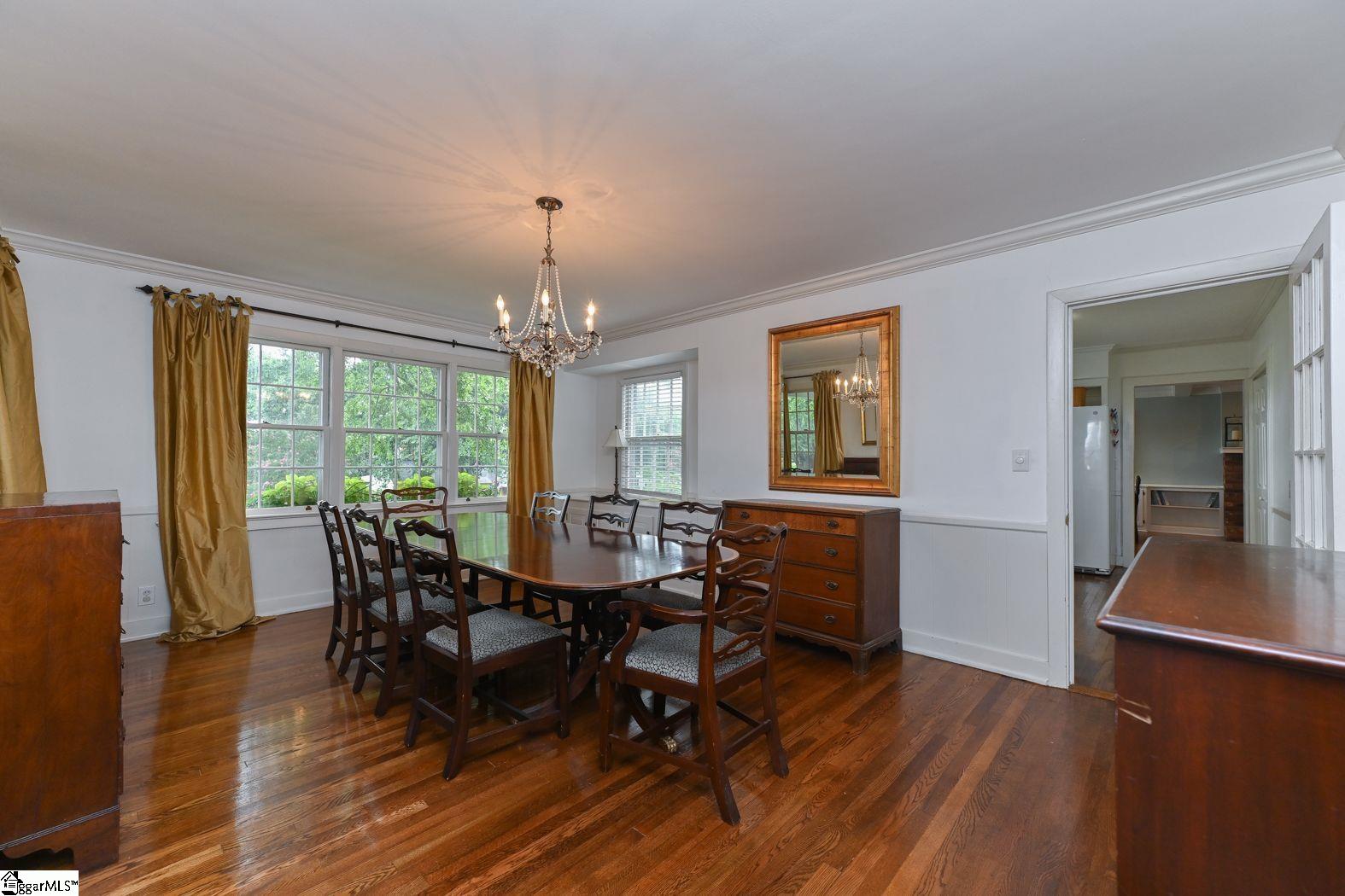455 Longview Terrace Greenville, SC 29605 - Photo 6 of 27 Gallery Image 6