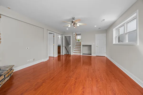 $599,900 | 865 Love Street, Elk Grove Village, IL 60007