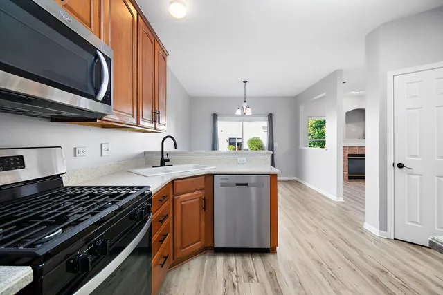 $329,900 | 17694 Gilbert Drive, Lockport, IL 60441