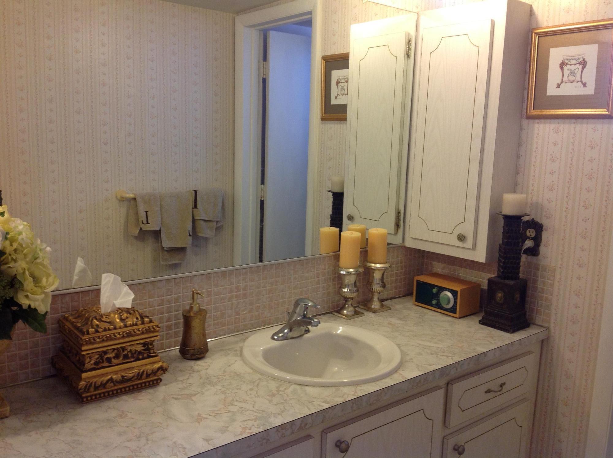 10 Southeast 13th Street, Unit D1 Boca Raton, FL 33432 - Photo 11 of 21 MASTER BATH