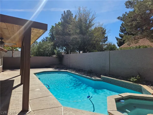 $2,950 | 1994 Freeman Court, Henderson, NV 89014