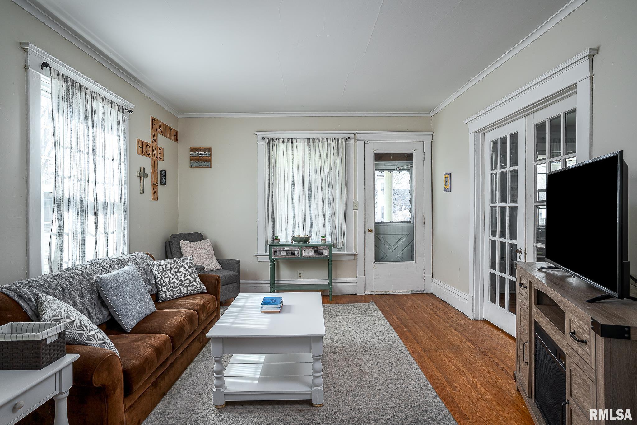 1029 20th Street Rock Island, IL 61201 - Photo 3 of 16