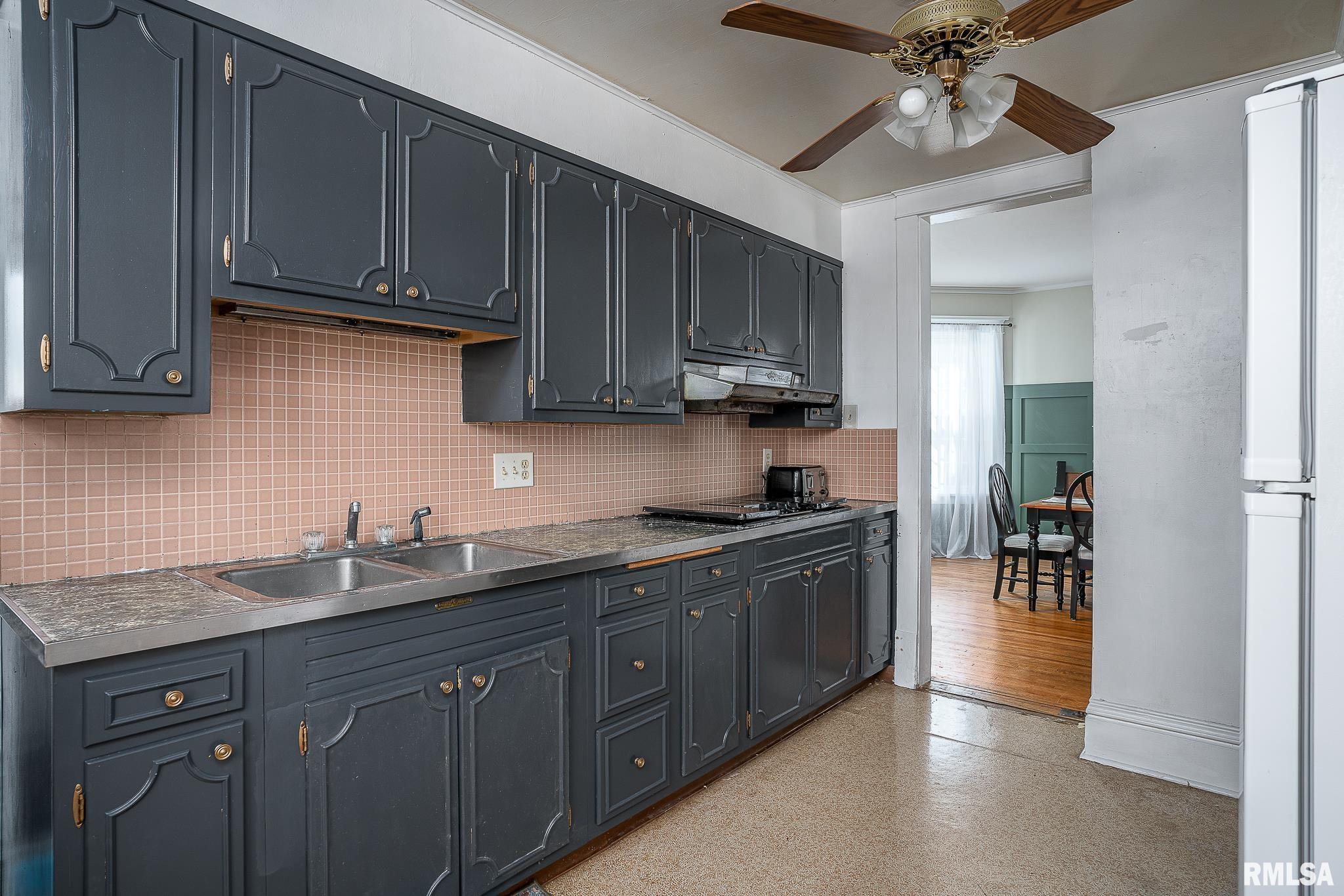 1029 20th Street Rock Island, IL 61201 - Photo 9 of 16