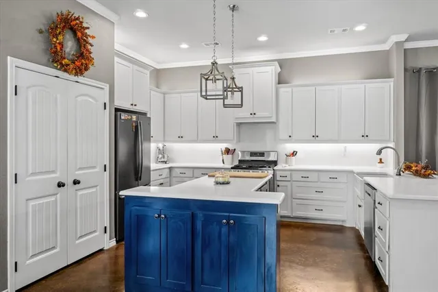 $385,500 | 2400 Park Place, Corsicana, TX 75110