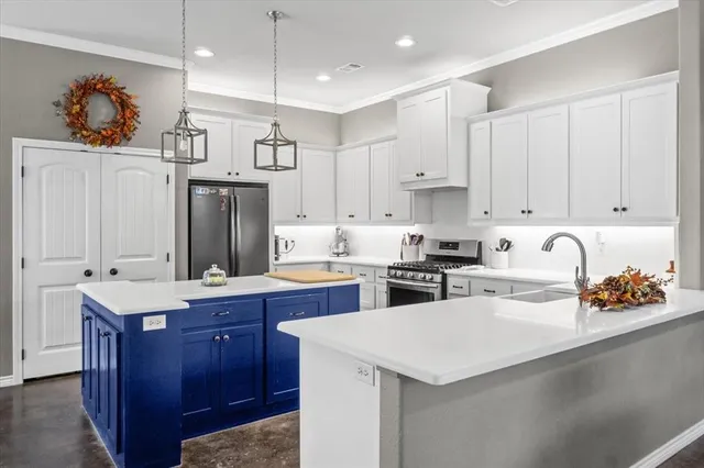 $385,500 | 2400 Park Place, Corsicana, TX 75110