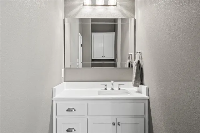 $385,500 | 2400 Park Place, Corsicana, TX 75110