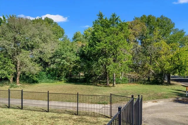 $385,500 | 2400 Park Place, Corsicana, TX 75110