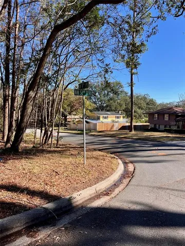 a view of a water fountain