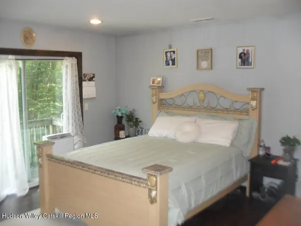 $389,000 | 100 Lake Road, Lake Katrine, NY 12449