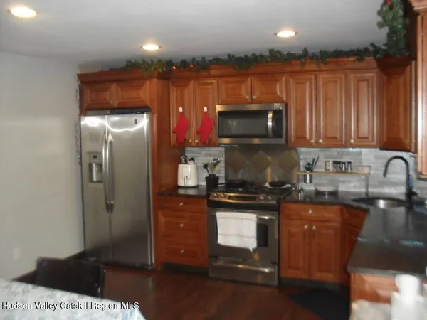 $389,000 | 100 Lake Road, Lake Katrine, NY 12449