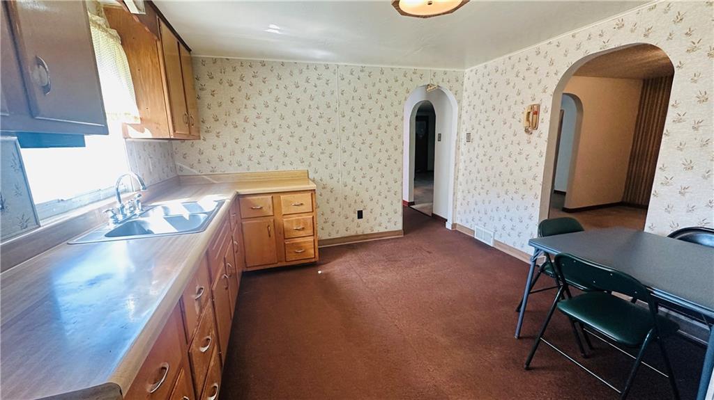 708 Lardintown Road Tarentum, PA 15084 - Photo 28 of 47 Kitchen.13.4x11.7.