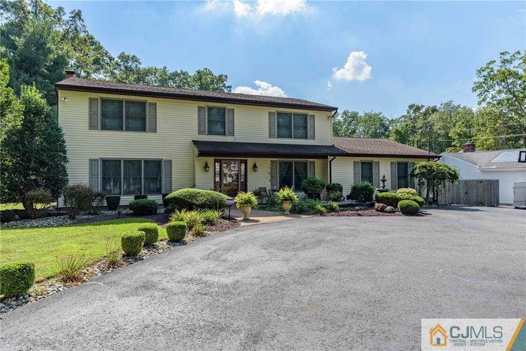 71 Bates Road Jackson, NJ 08527 - Photo 2 of 25 Gallery Image 2