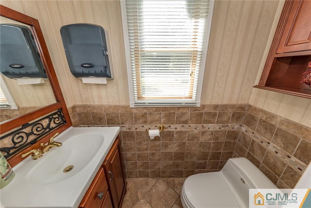 71 Bates Road Jackson, NJ 08527 - Photo 12 of 25 Gallery Image 12
