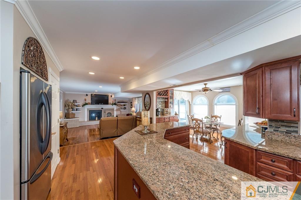 71 Bates Road Jackson, NJ 08527 - Photo 10 of 25 Gallery Image 10