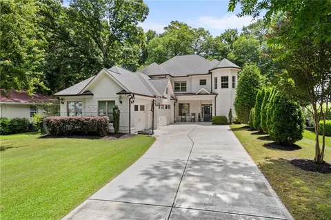 $1,450,000 | 2601 Stoland Drive Northeast, Brookhaven, GA 30319