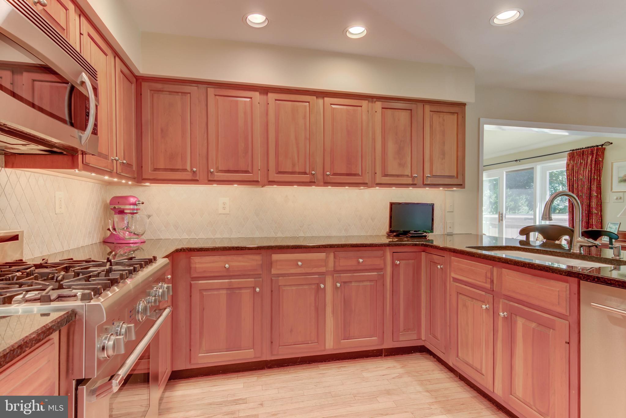 424 Inveraray Road Villanova, PA 19085 - Photo 15 of 32