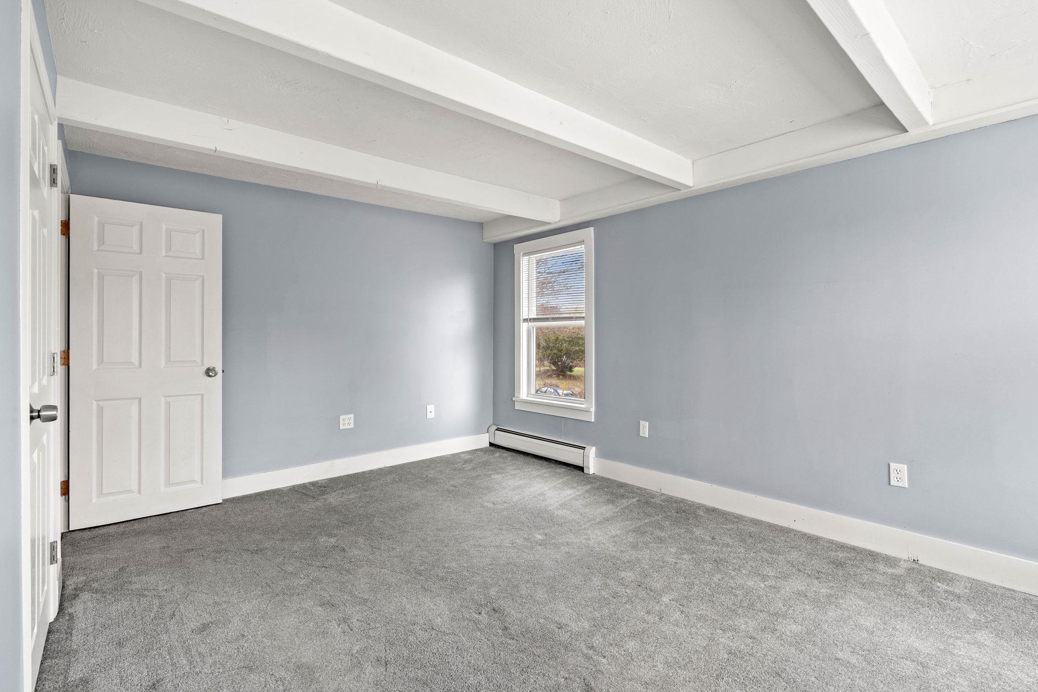 214 Maplehurst Avenue Manchester, NH 03104 - Photo 29 of 58
