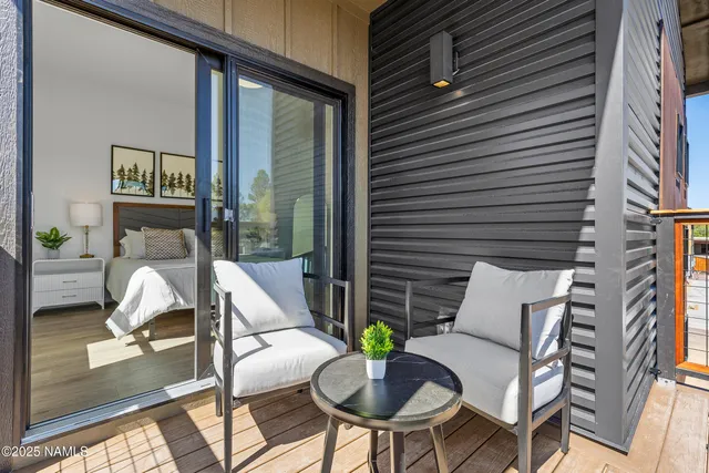 $598,000 | 302 West Oak Avenue, Unit 10, Flagstaff, AZ 86001