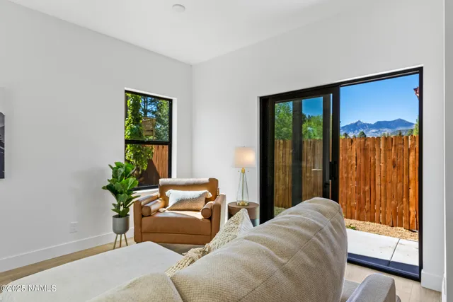 $598,000 | 302 West Oak Avenue, Unit 10, Flagstaff, AZ 86001