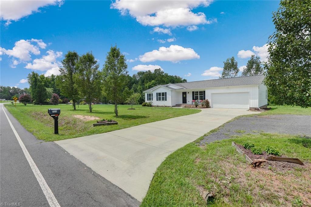 716 Sandy Cross Road Reidsville, NC 27320 - Photo 3 of 50