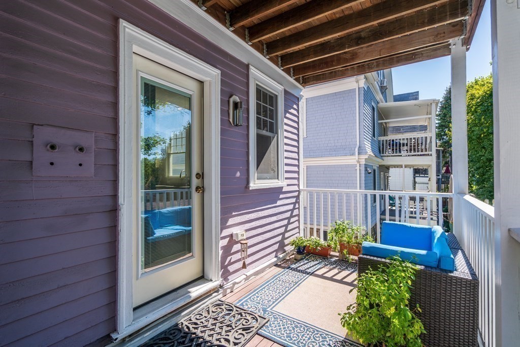 106 Westbourne Terrace, Unit 1 Brookline, MA 02446 - Photo 6 of 22 a view of front door of house