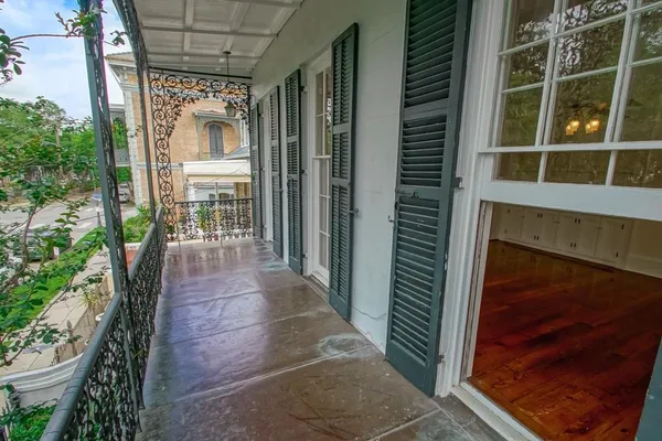 $3,000 | 533 Esplanade Avenue, New Orleans, LA 70116