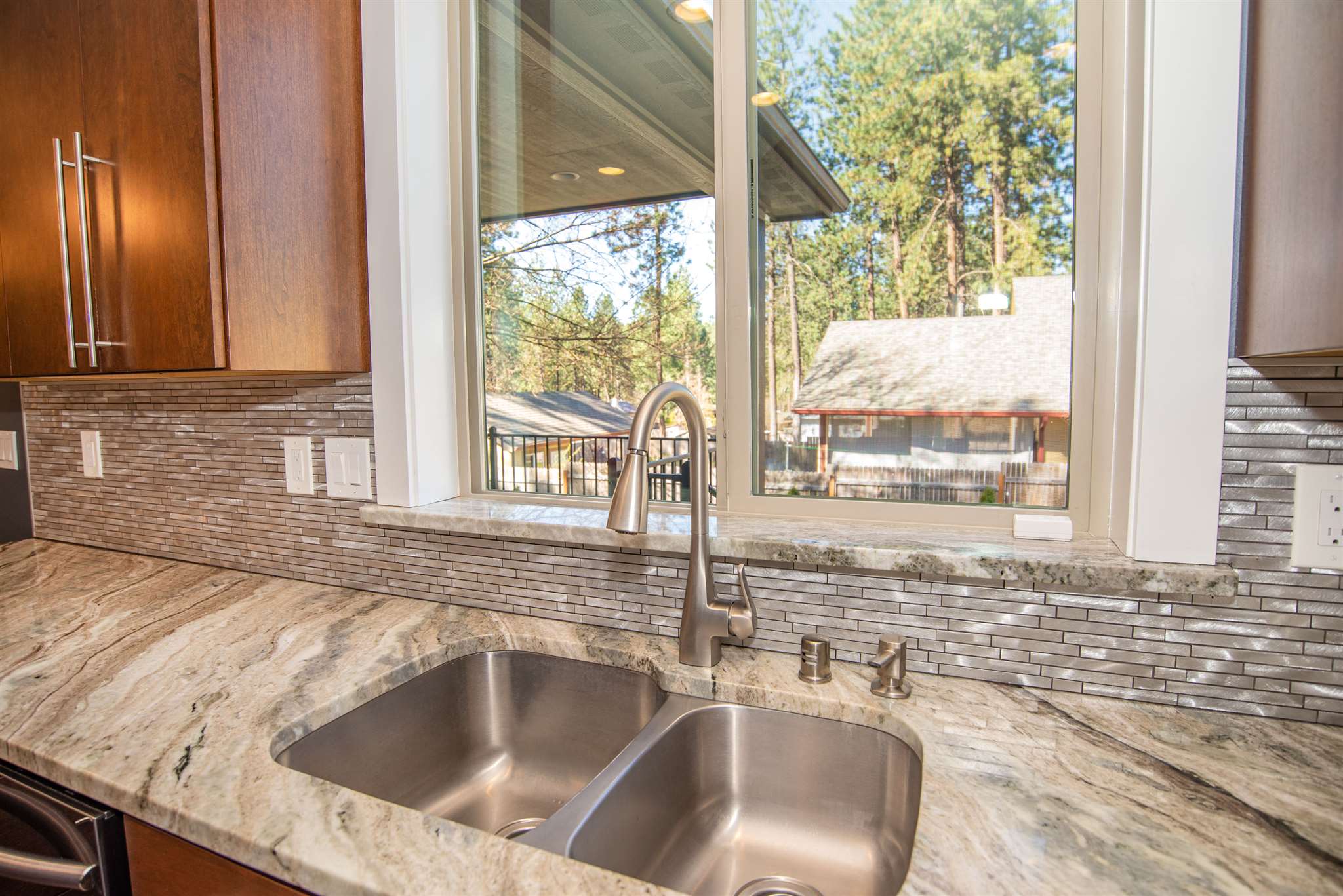 1112 South Walnut Road Spokane Valley, WA 99206 - Photo 14 of 37 Gallery Image 14
