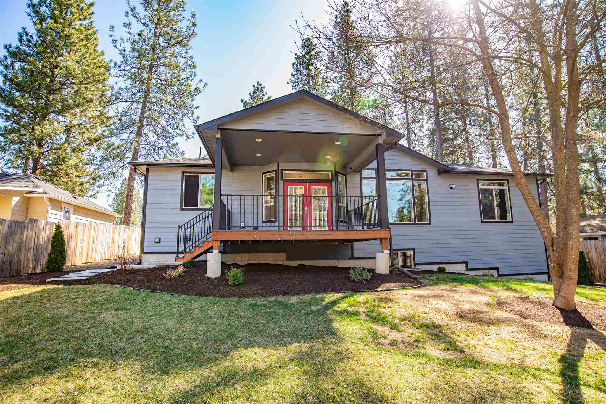 1112 South Walnut Road Spokane Valley, WA 99206 - Photo 3 of 37 Gallery Image 3