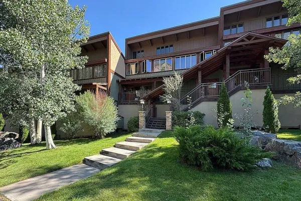 $320,000 | 961 North Tamarron Drive, Unit 607, Durango, CO 81301