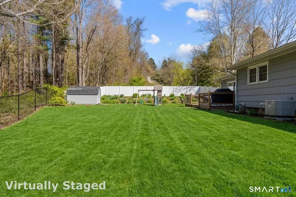 $480,000 | 10 Karen Boulevard, Newtown, CT 06470