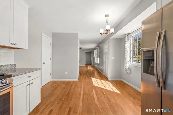 $480,000 | 10 Karen Boulevard, Newtown, CT 06470