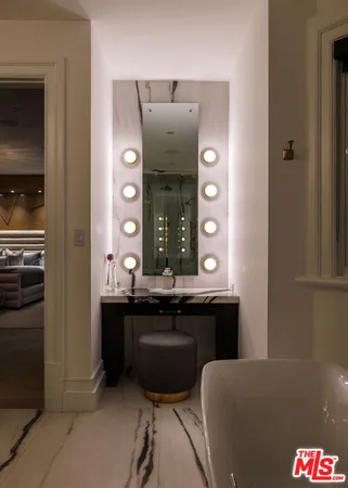 a view of an entryway with a door