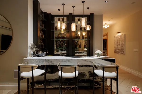 $25,900 | 806 North Gardner Street, Los Angeles, CA 90046