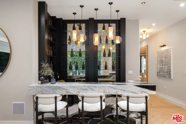 $25,900 | 806 North Gardner Street, Los Angeles, CA 90046