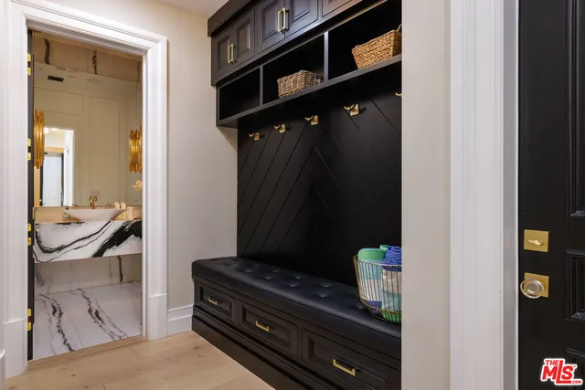 $25,900 | 806 North Gardner Street, Los Angeles, CA 90046