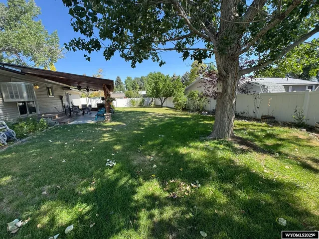 $330,000 | 409 Northpointe Drive, Riverton, WY 82501