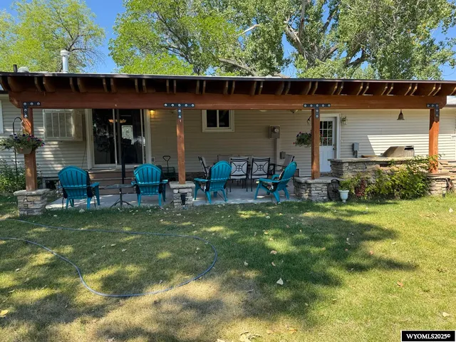 $330,000 | 409 Northpointe Drive, Riverton, WY 82501