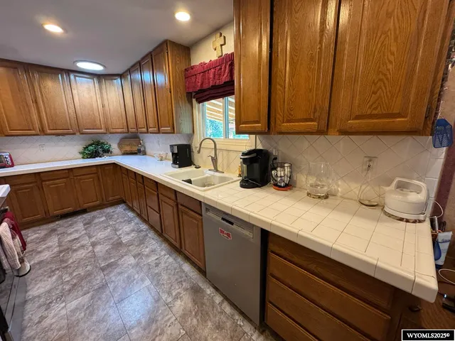 $330,000 | 409 Northpointe Drive, Riverton, WY 82501