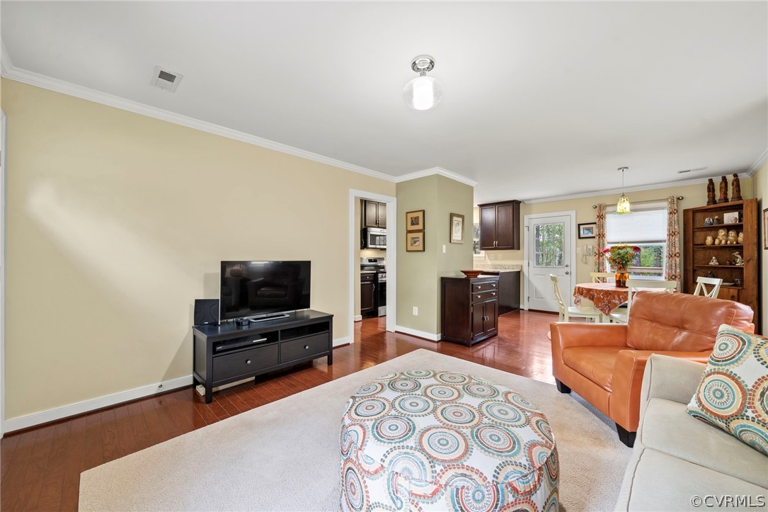 513 Marblethorpe Road Chesterfield, VA 23236 - Photo 4 of 26 Gallery Image 4
