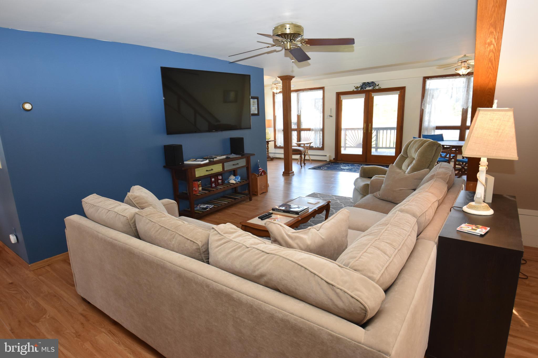 2312 Poplar Road Baltimore, MD 21221 - Photo 28 of 56 Family Room