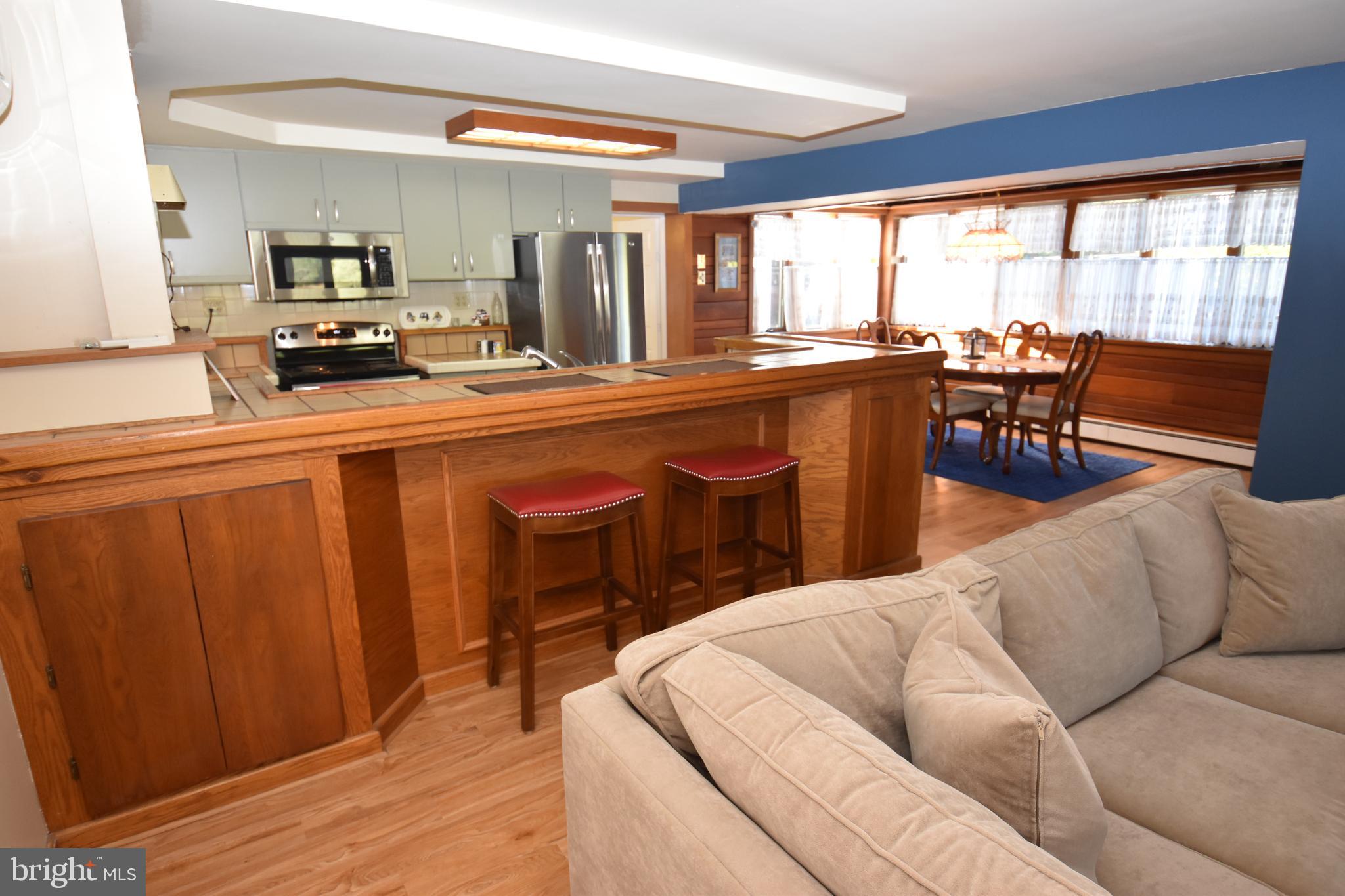 2312 Poplar Road Baltimore, MD 21221 - Photo 31 of 56 Kitchen Breakfast Bar