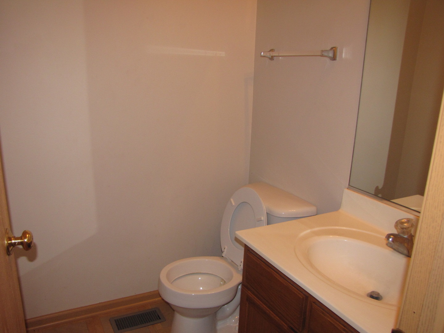 1933 West Cobblestone Road Romeoville, IL 60446 - Photo 19 of 23 Gallery Image 19