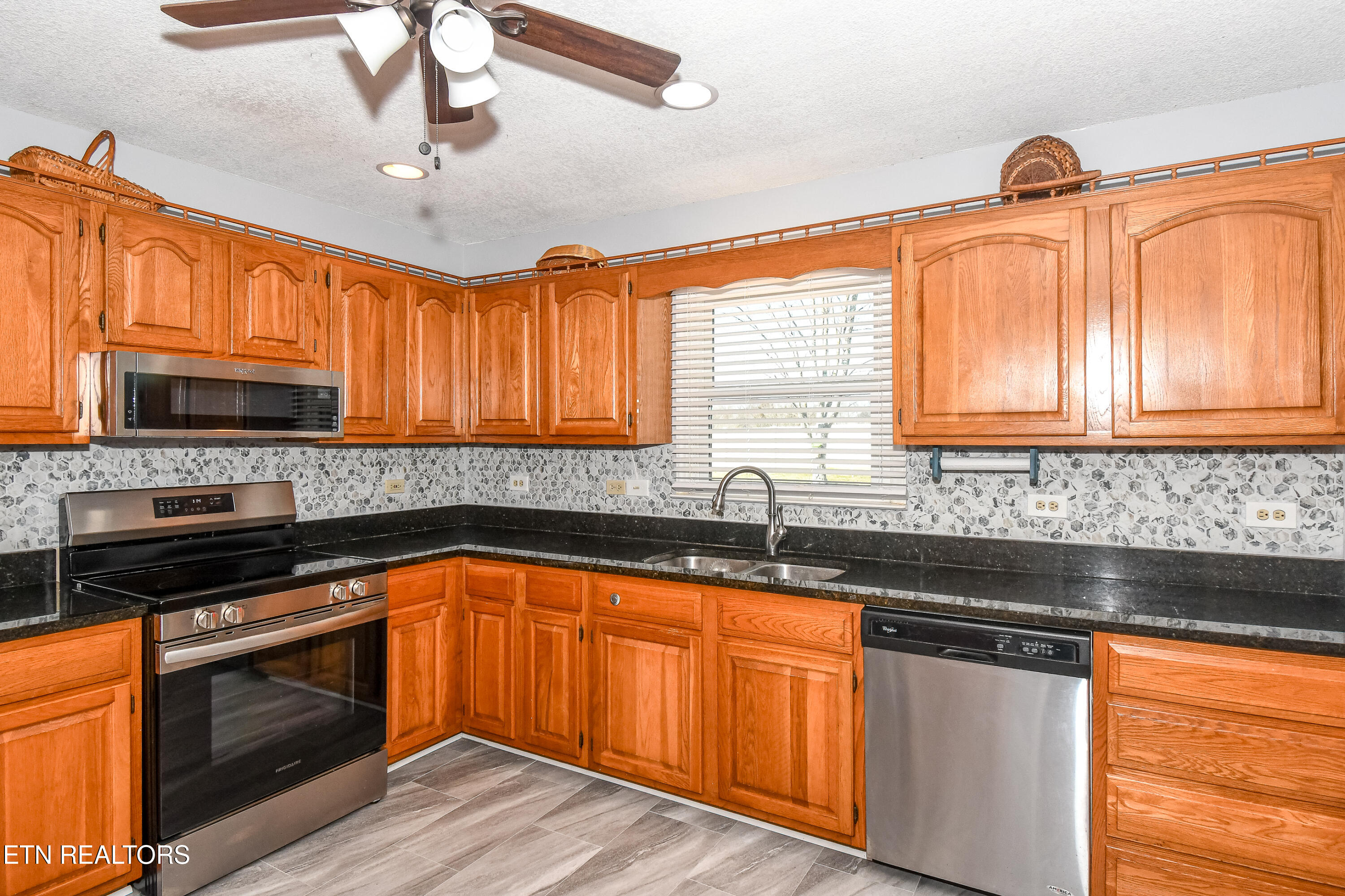 2729 Old Niles Ferry Road Maryville, TN 37803 - Photo 20 of 54 DSC_4543