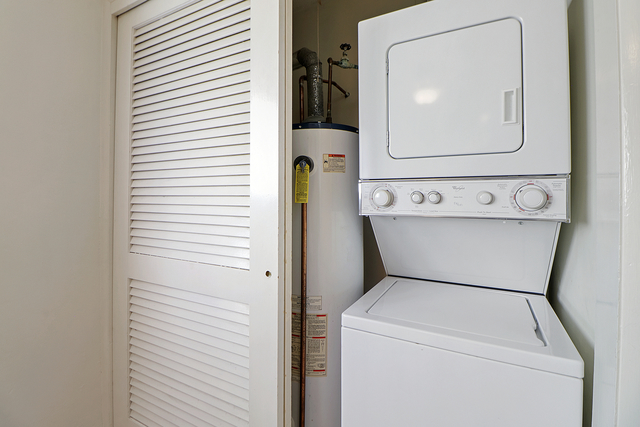 1725 Robert Drive, Unit 2 Champaign, IL 61821 - Photo 12 of 21