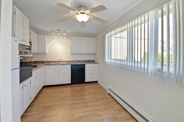 1725 Robert Drive, Unit 2 Champaign, IL 61821 - Photo 13 of 21