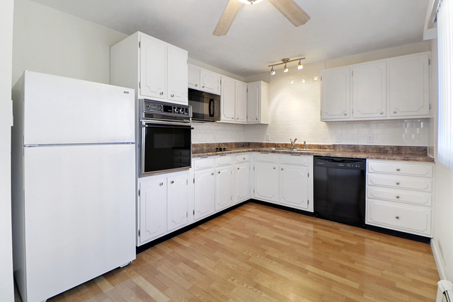 1725 Robert Drive, Unit 2 Champaign, IL 61821 - Photo 9 of 21