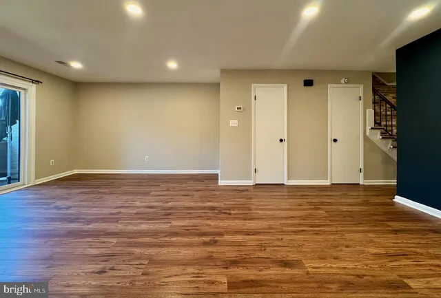 $2,700 | 3885 Steppes Court, Unit 3885A, Falls Church, VA 22041